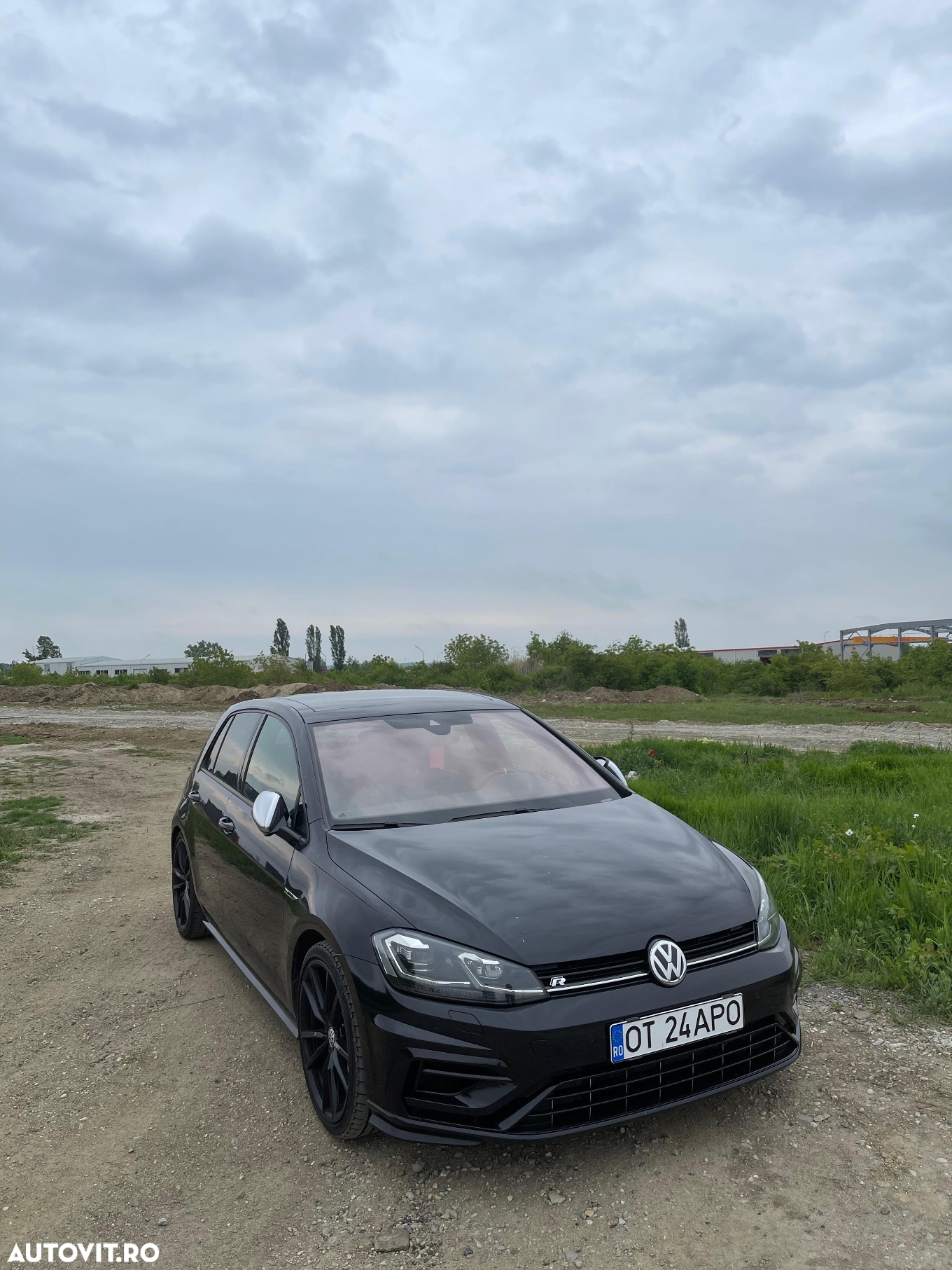 Volkswagen Golf 2.0 TSI DSG R - 7