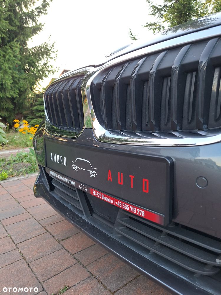 BMW Seria 3 320i Sport Line - 4
