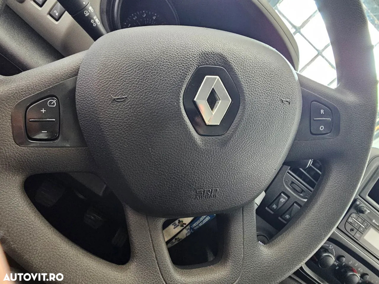Renault Trafic - 10