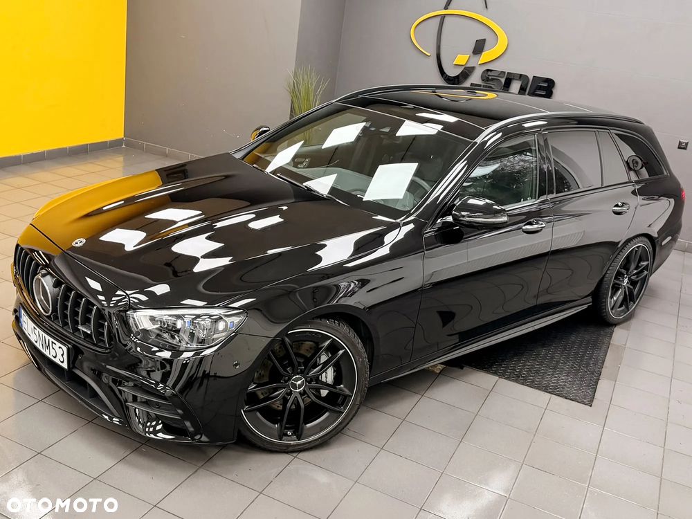 Mercedes-Benz Klasa E AMG 53 4Matic+ AMG Speedshift TCT-9G - 32