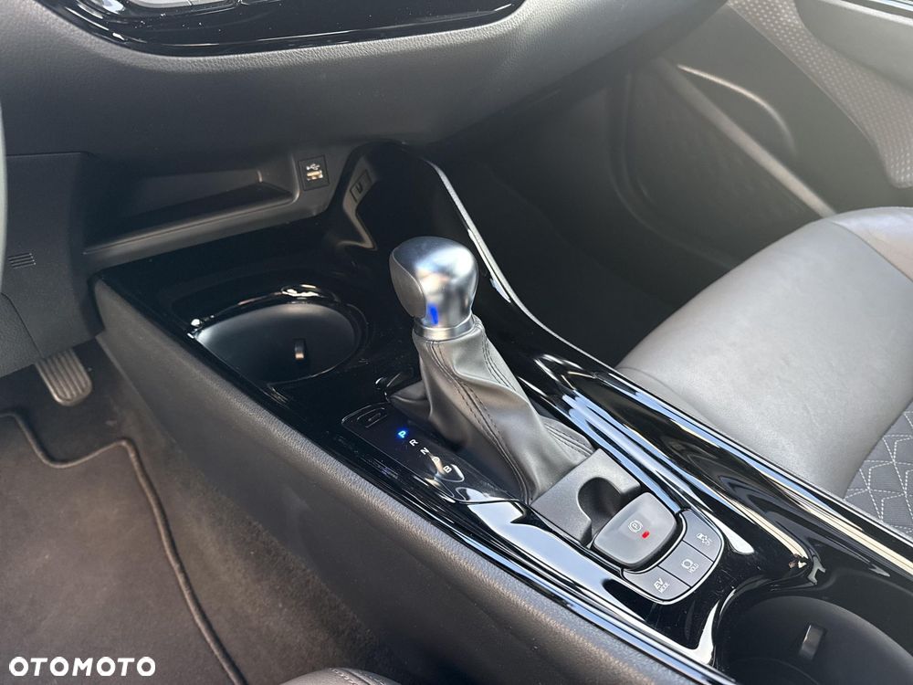 Toyota C-HR 1.8 Hybrid Executive - 24