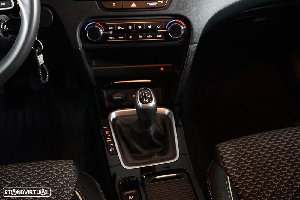 Kia Ceed SW 1.0 T-GDI Sport - 14