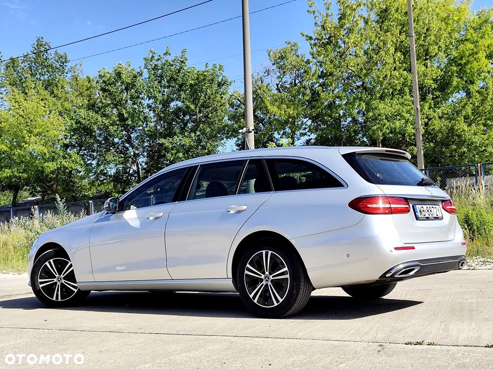 Mercedes-Benz Klasa E 220 d 4-Matic 9G-TRONIC - 5