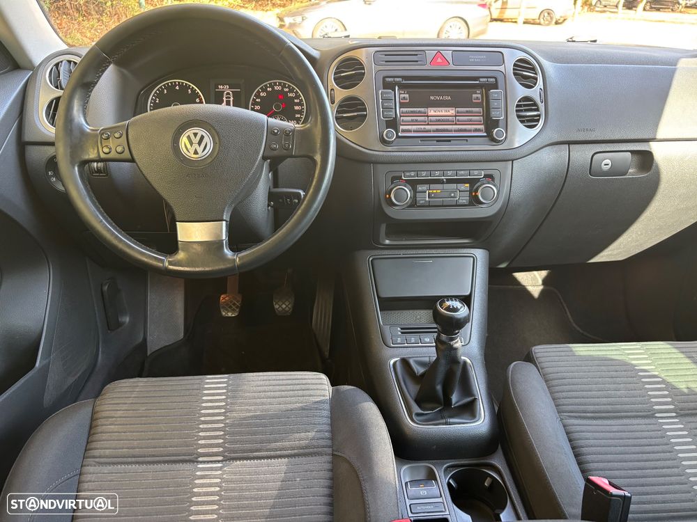 VW Tiguan 1.4 TSI Trend BlueMotion - 9