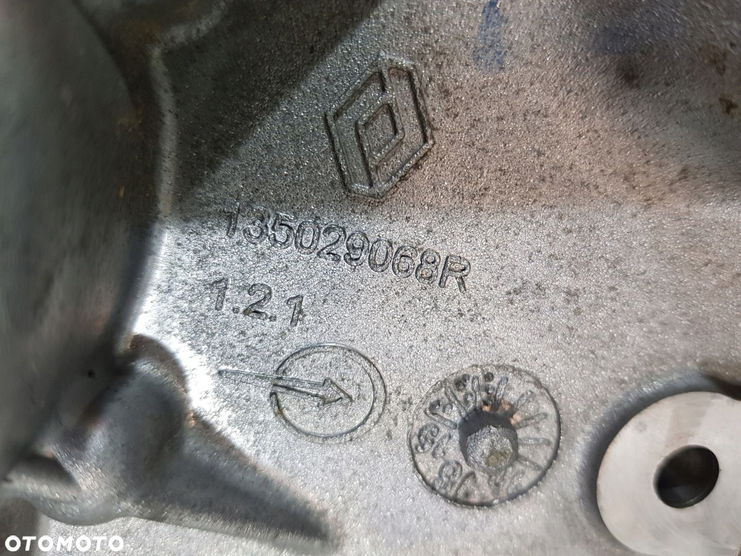 OBUDOWA ROZRZĄDU POMPA OLEJU 135029068R DACIA RENAULT NISSAN 1.0SCE B4DE411 - 9