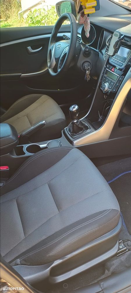 Hyundai i30 1.6 CRDI Highway - 14