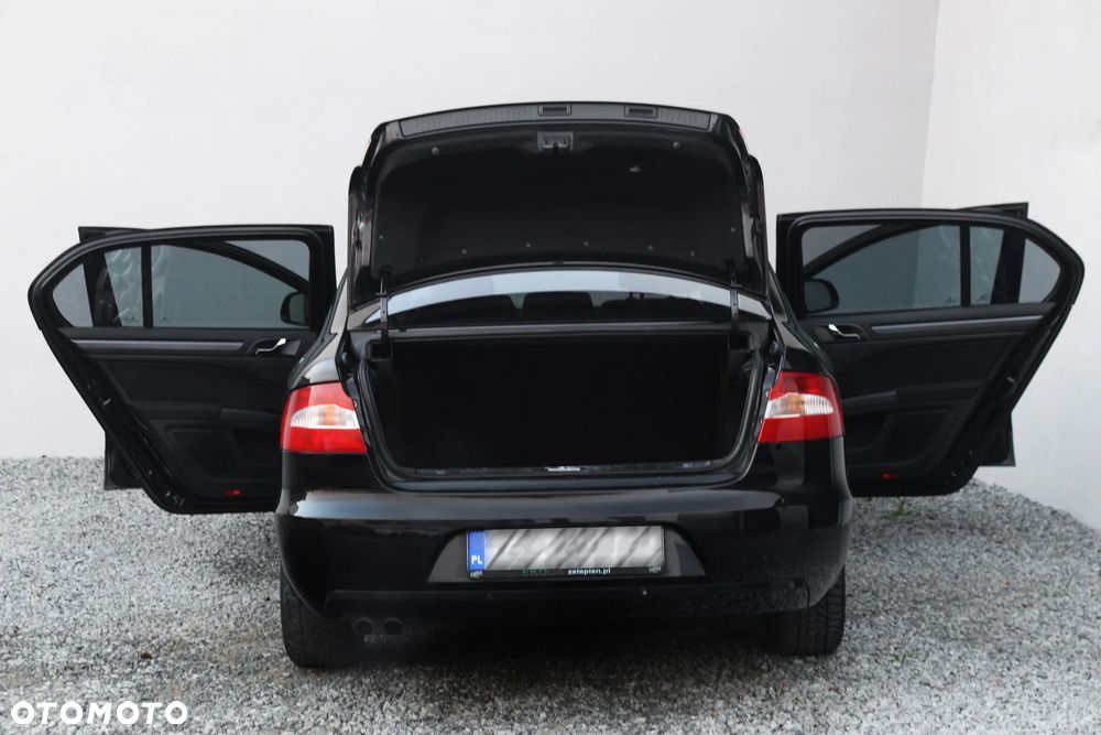 Skoda Superb 1.6 TDI Elegance Greenline - 26