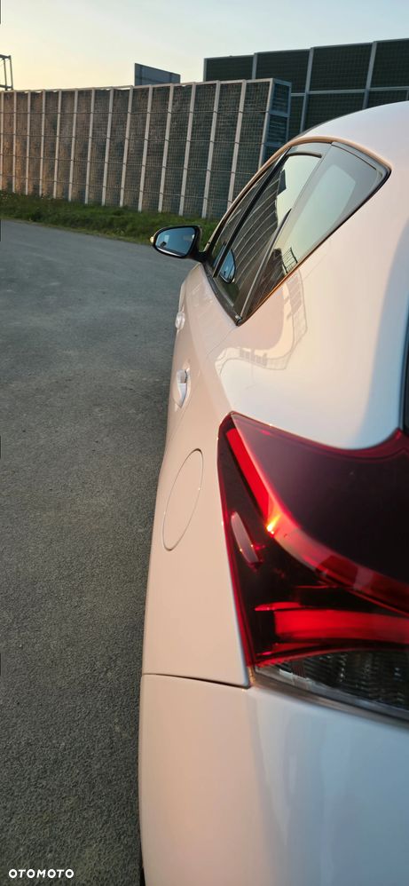 Toyota Auris 1.33 VVT-i Premium Comfort - 30