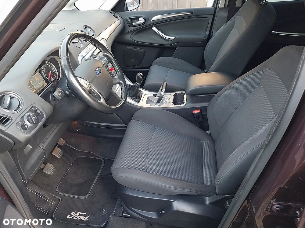 Ford S-Max 2.0 Titanium - 25