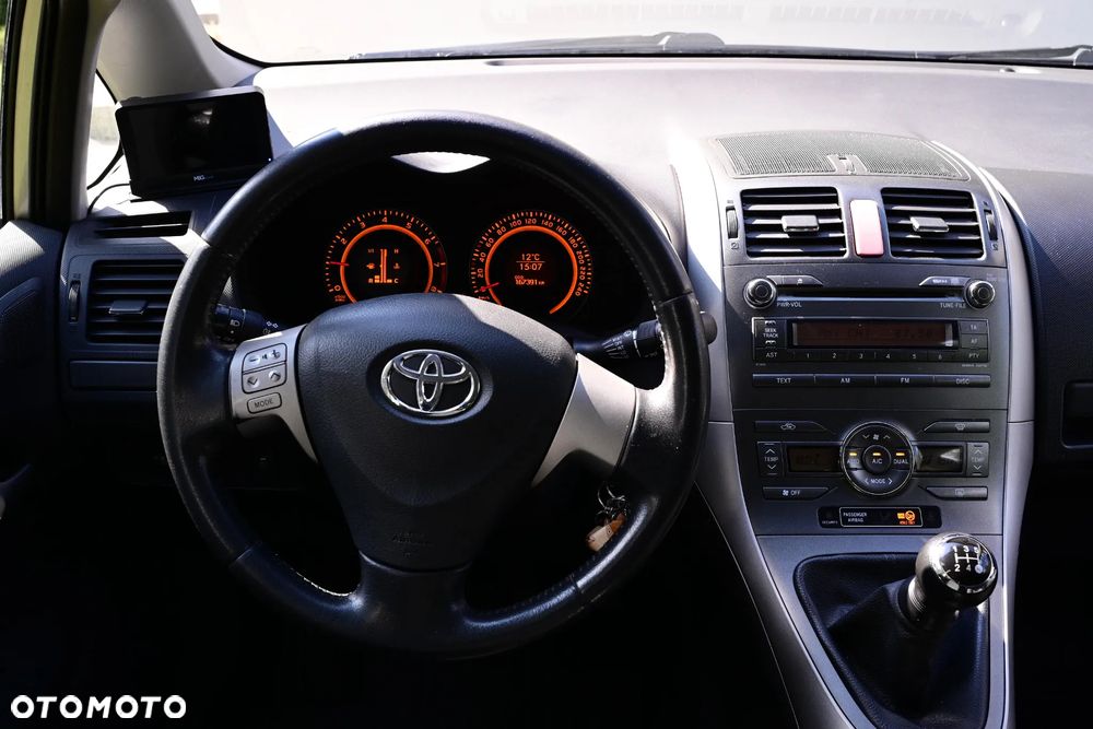 Toyota Auris 1.4 VVT-i Luna - 5