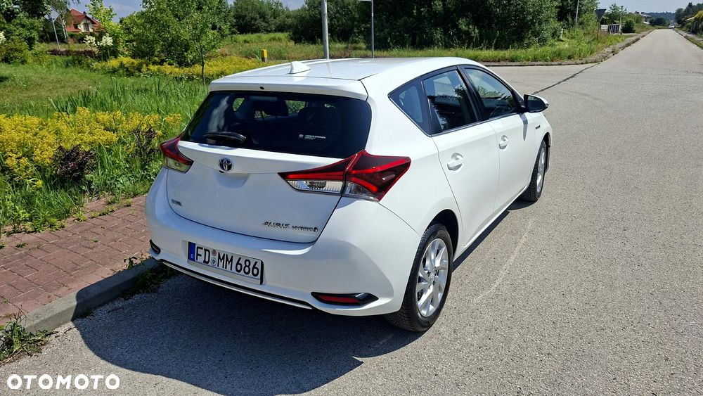 Toyota Auris 1.8 HSD Luna - 20