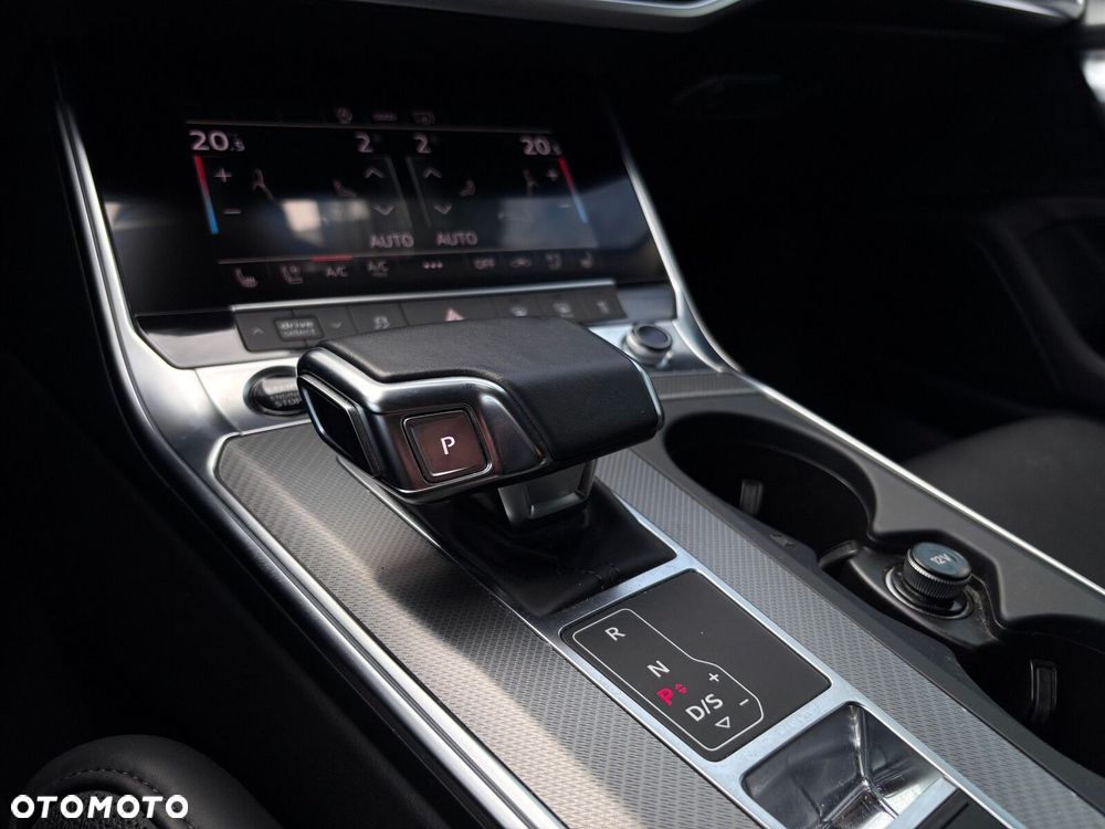 Audi A6 Avant - 14