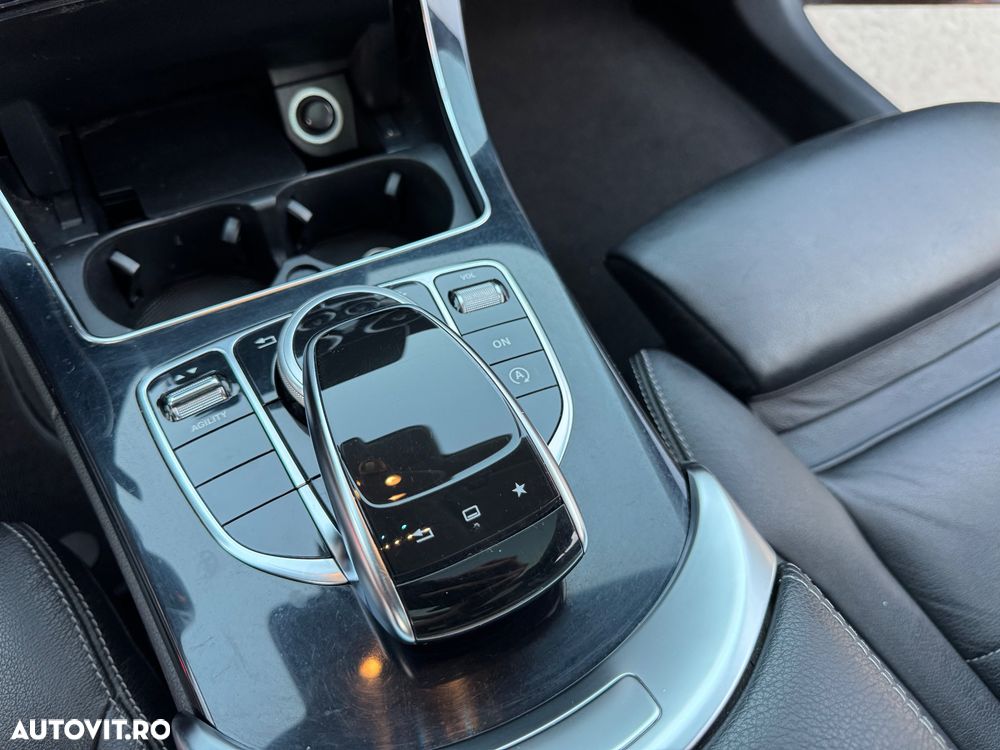 Mercedes-Benz C 220 (BlueTEC) d 7G-TRONIC AMG Line - 23