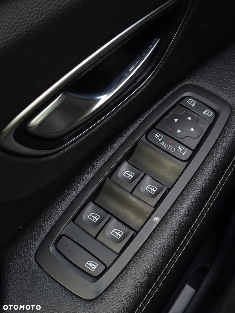 Renault Scenic - 28