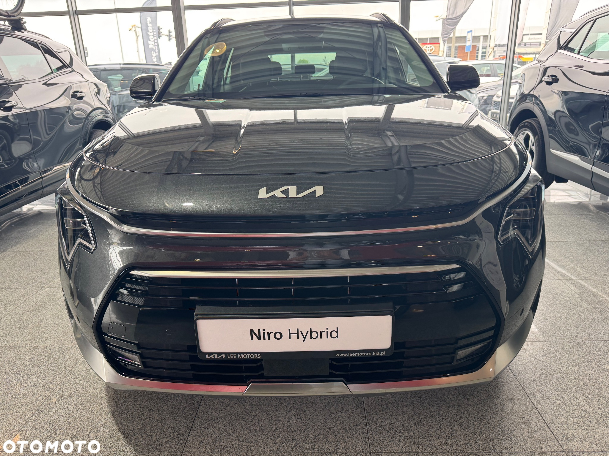 Kia Niro 1.6 GDI Hybrid L - 2