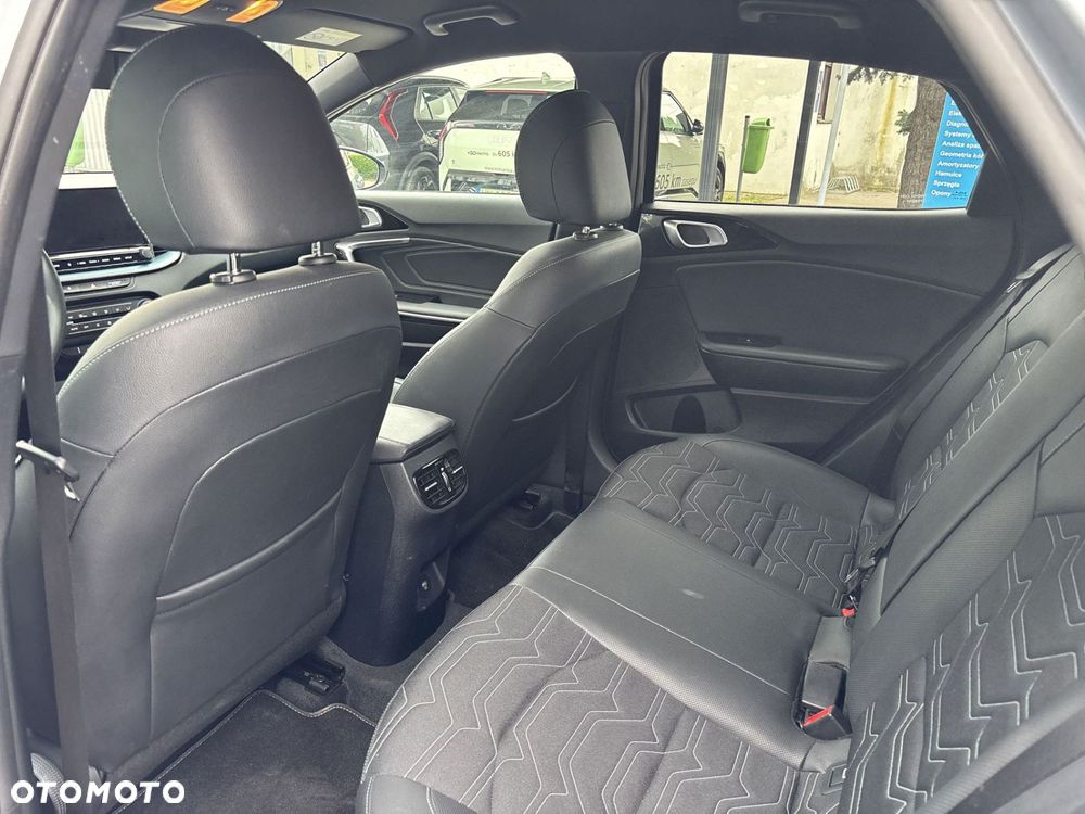 Kia XCeed 1.6 T-GDI Tribute DCT - 11