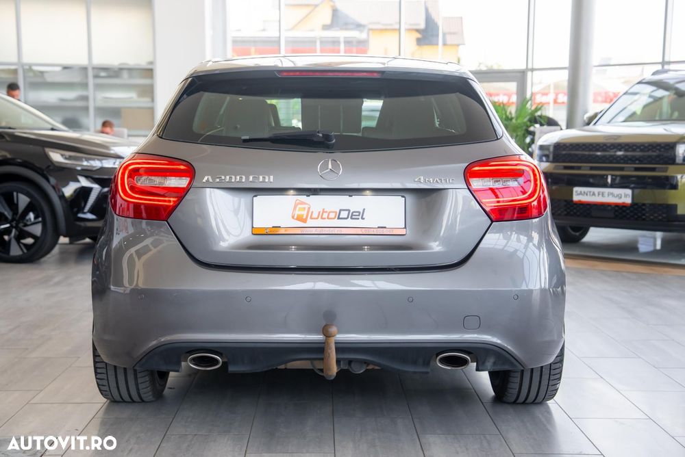Mercedes-Benz A 200 CDI 4Matic 7G-DCT - 10