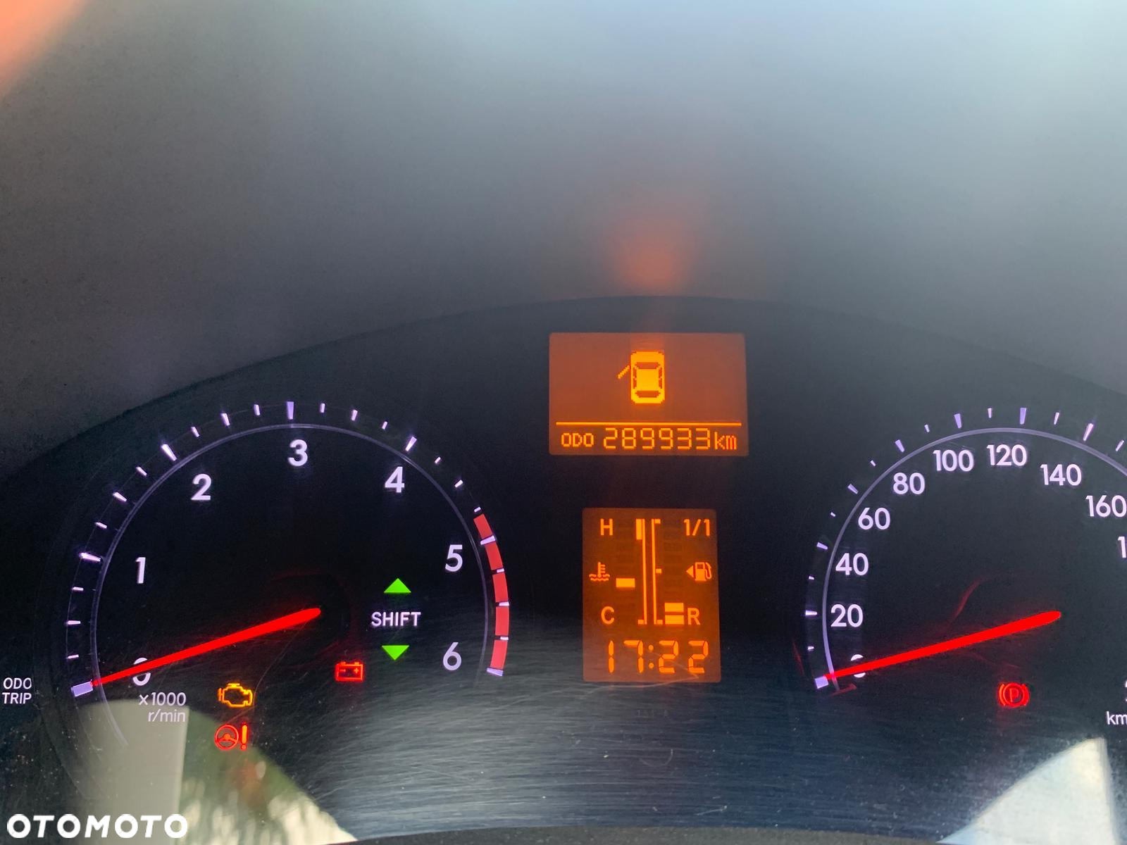 Toyota Avensis - 5