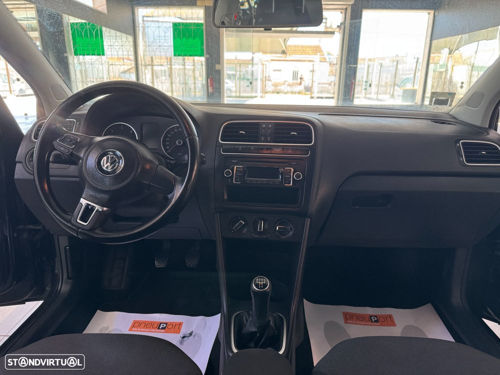 VW Polo 1.6 TDI Confortline BlueMotion - 9