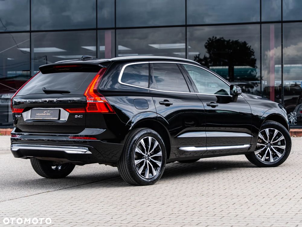 Volvo XC 60 B4 D AWD Ultimate Bright - 13
