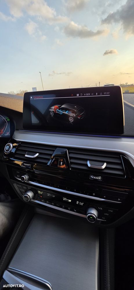 BMW Seria 5 520d xDrive Aut. Luxury Line - 19