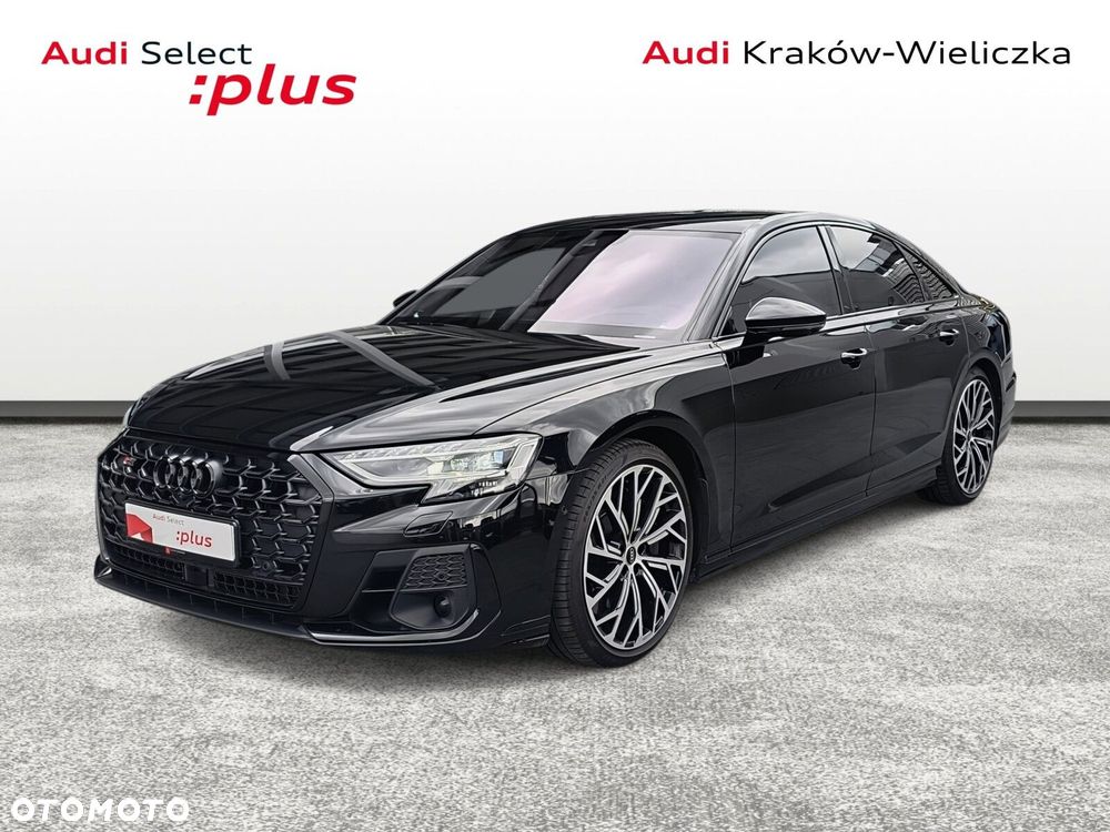Audi S8 - 2