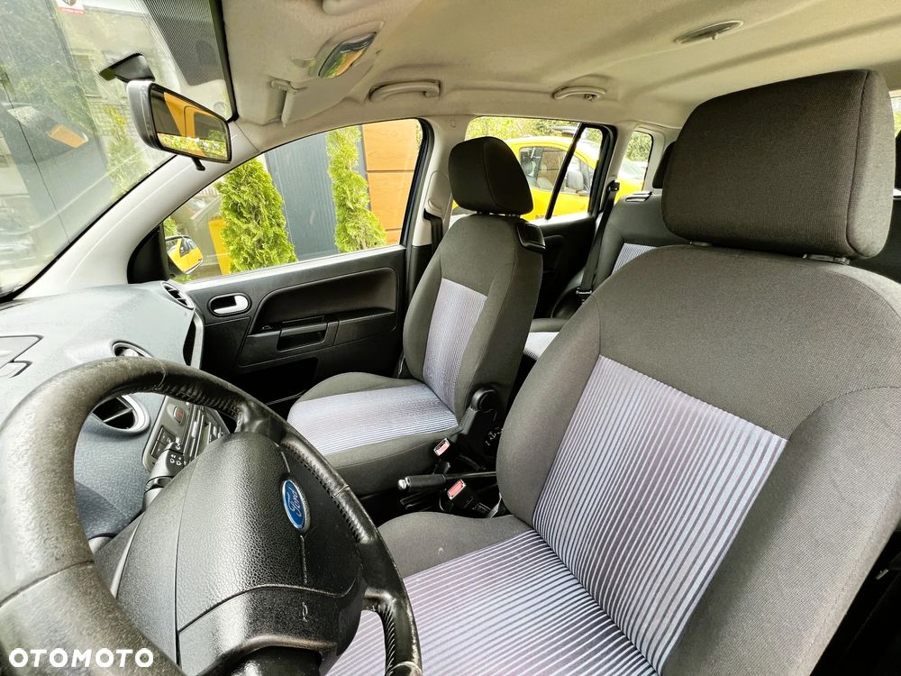 Ford Fusion - 11
