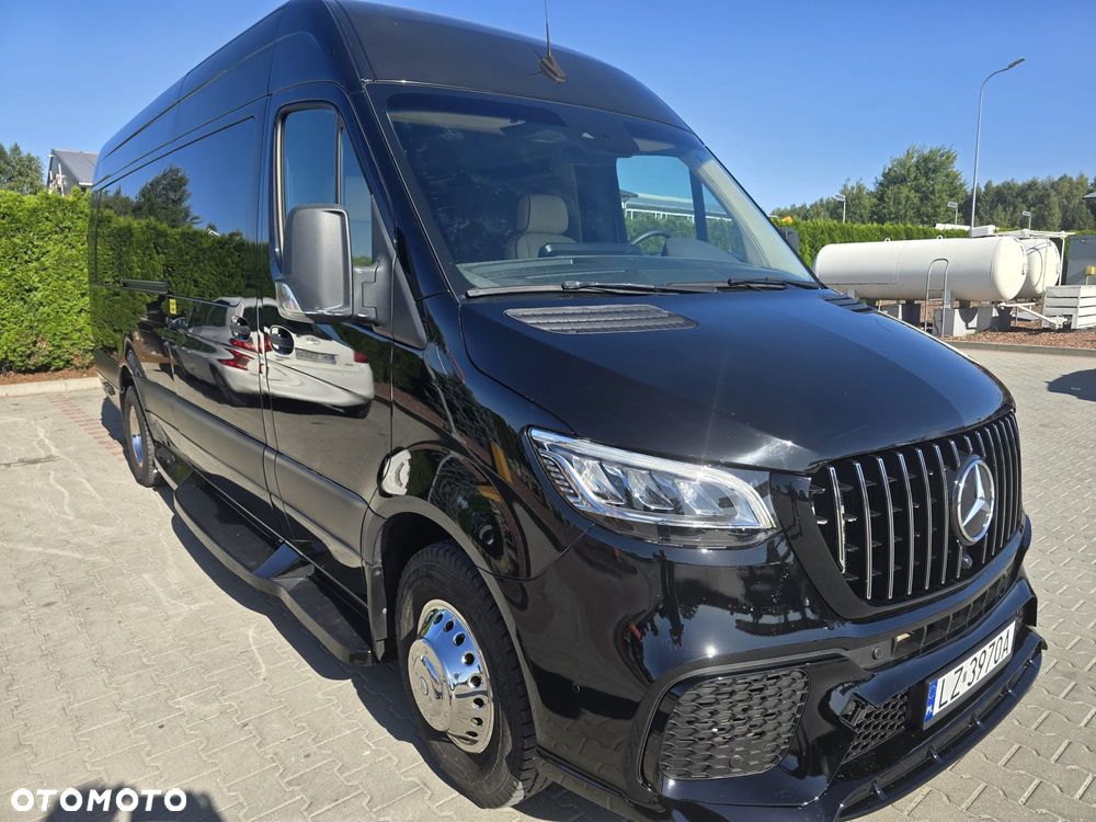 Mercedes-Benz Sprinter - 2
