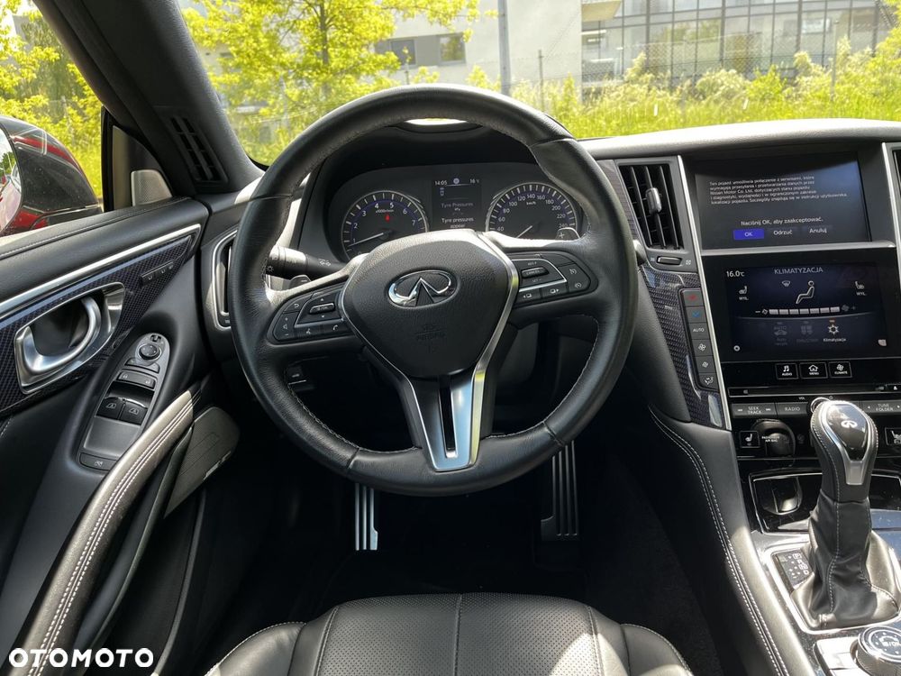 Infiniti Q60 - 16