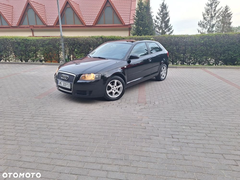 Audi A3 3-drzwiowe 1.6 Ambiente - 32