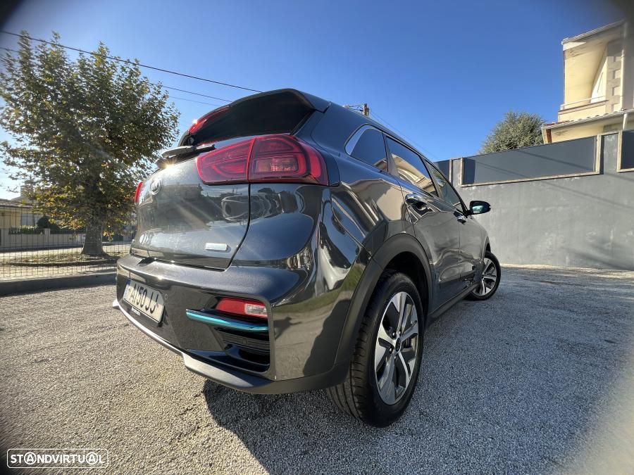 Kia e-Niro 64kWh - 11
