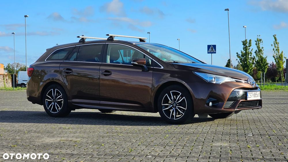 Toyota Avensis 2.0 D-4D Prestige - 5