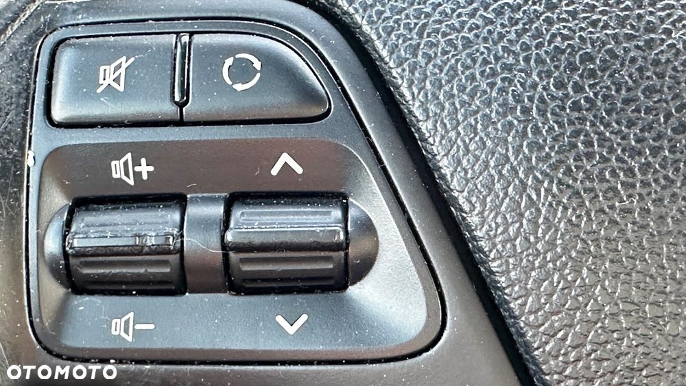 Kia Ceed 1.6 GDI ISG Platinum Edition - 24