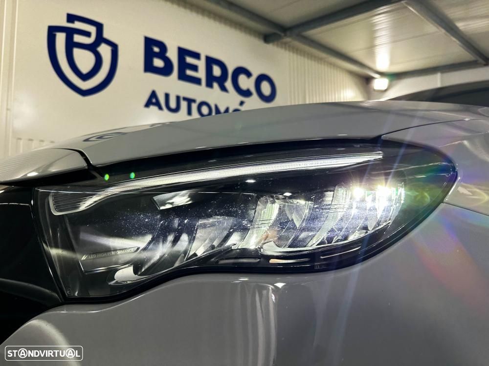 Mercedes-Benz E 300 e Station 9G-TRONIC AMG Line - 13