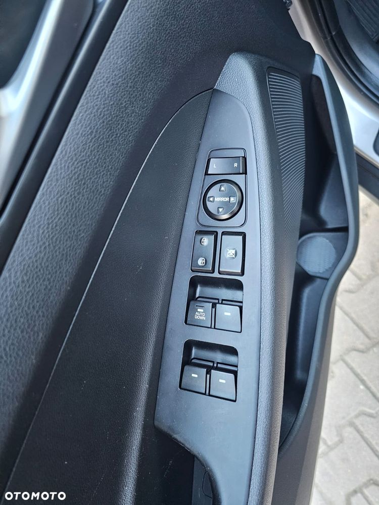 Hyundai Tucson blue 1.6 GDi 2WD Passion - 12