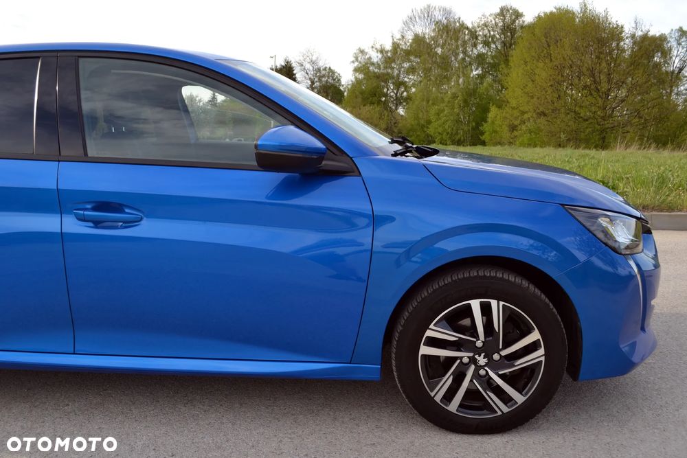 Peugeot 208 - 11