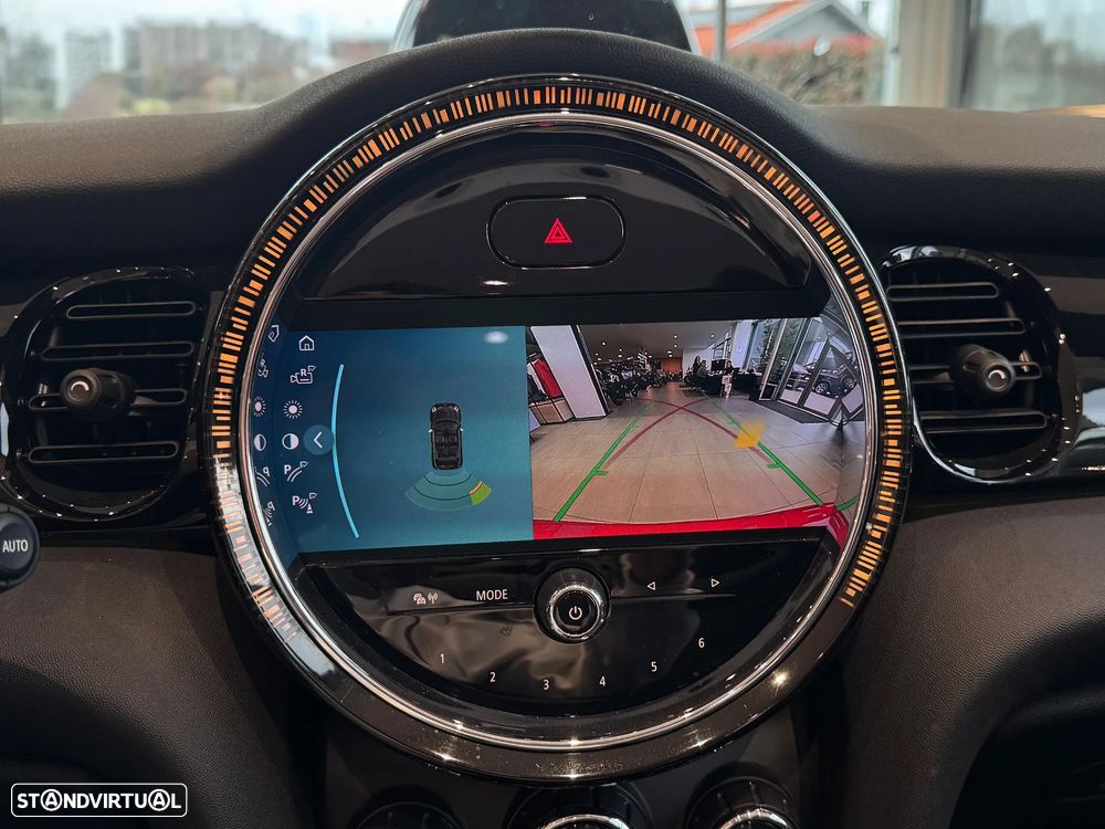 MINI Cabrio Cooper Auto - 14