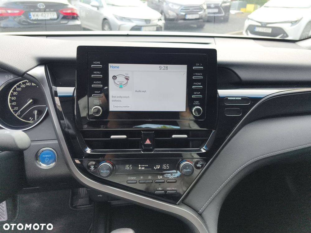 Toyota Camry 2.5 Hybrid Comfort CVT - 26