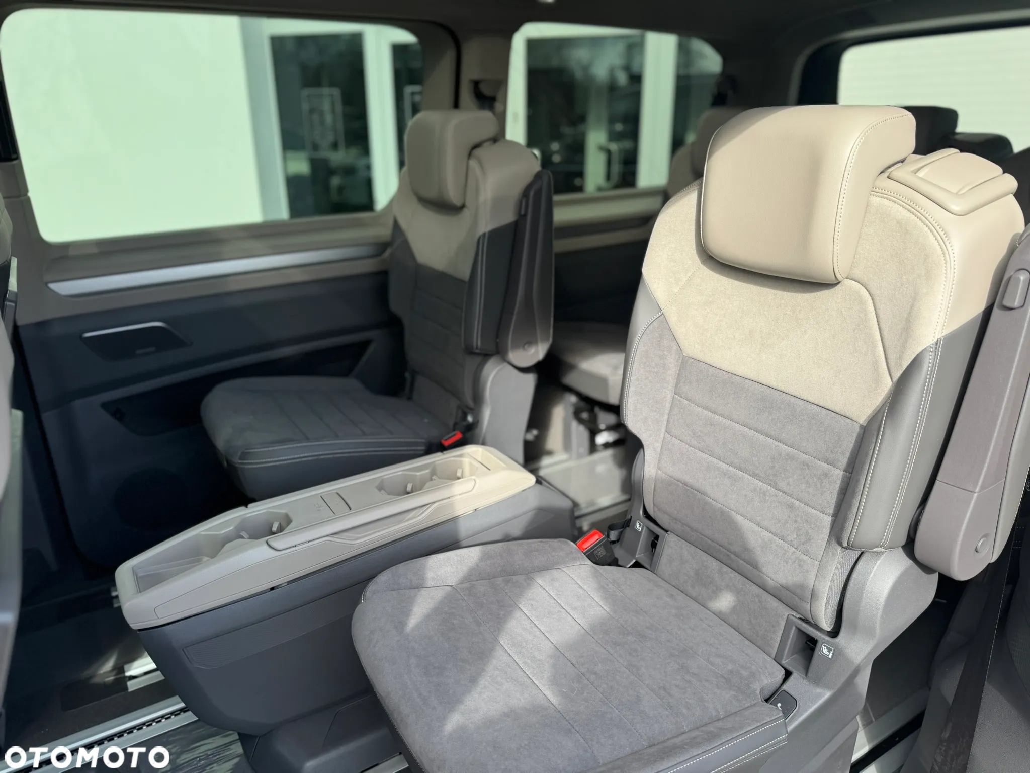 Volkswagen Multivan 2.0 TSI L2 Style DSG - 22