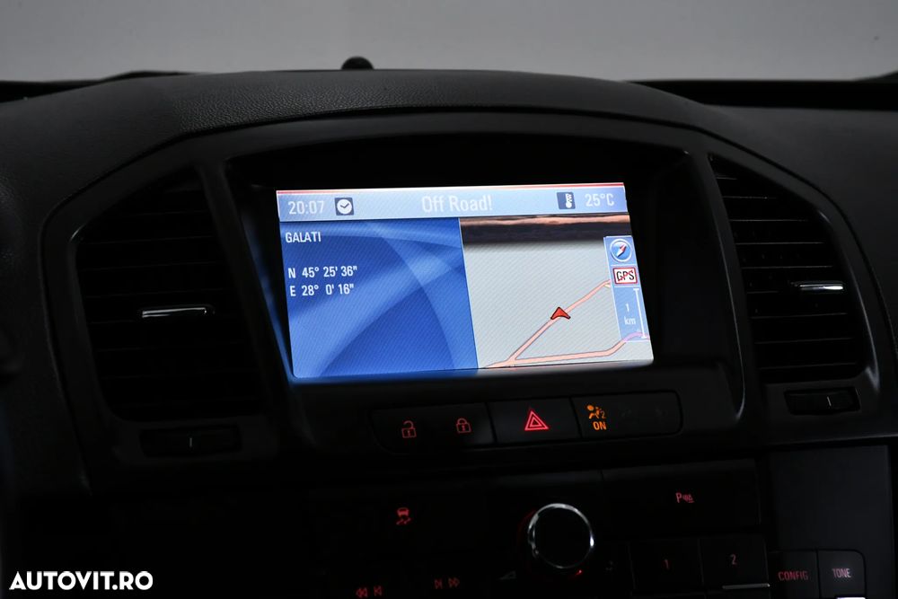 Opel Insignia 2.0 CDTI Cosmo - 8