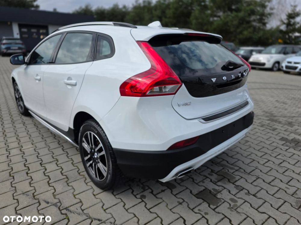 Volvo V40 D2 Drive-E Summum - 11