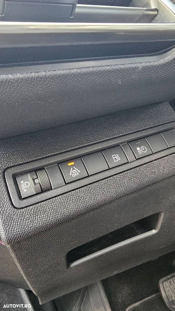 Peugeot 3008 PHEV 300 EAT8 4X4 Allure Pack - 20