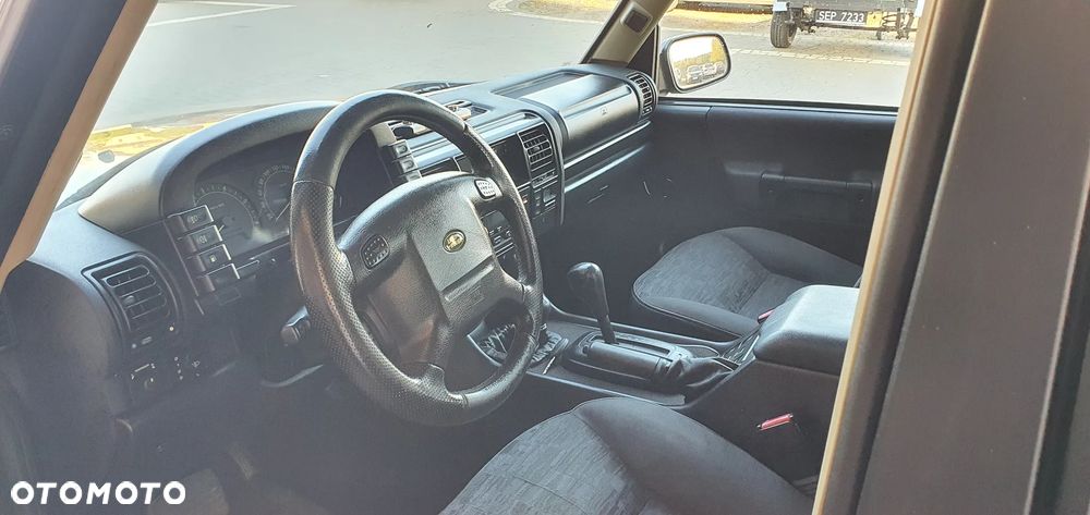 Land Rover Discovery - 9