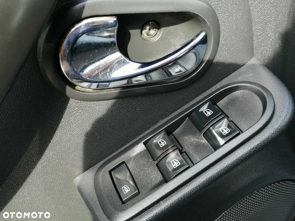 Dacia Duster 1.2 TCe Laureate - 18