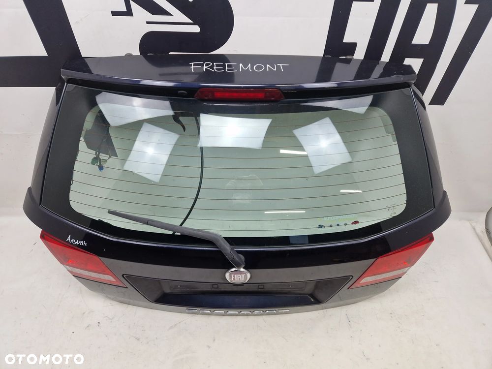 Klapa pokrywa bagażnika Fiat Freemont - 2