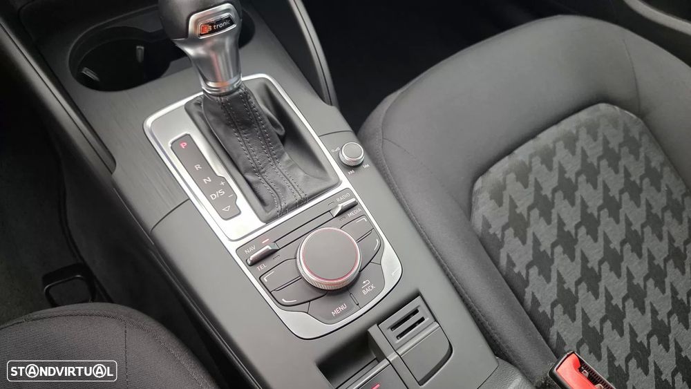 Audi A3 Sportback 1.6 TDI Advance S tronic - 40