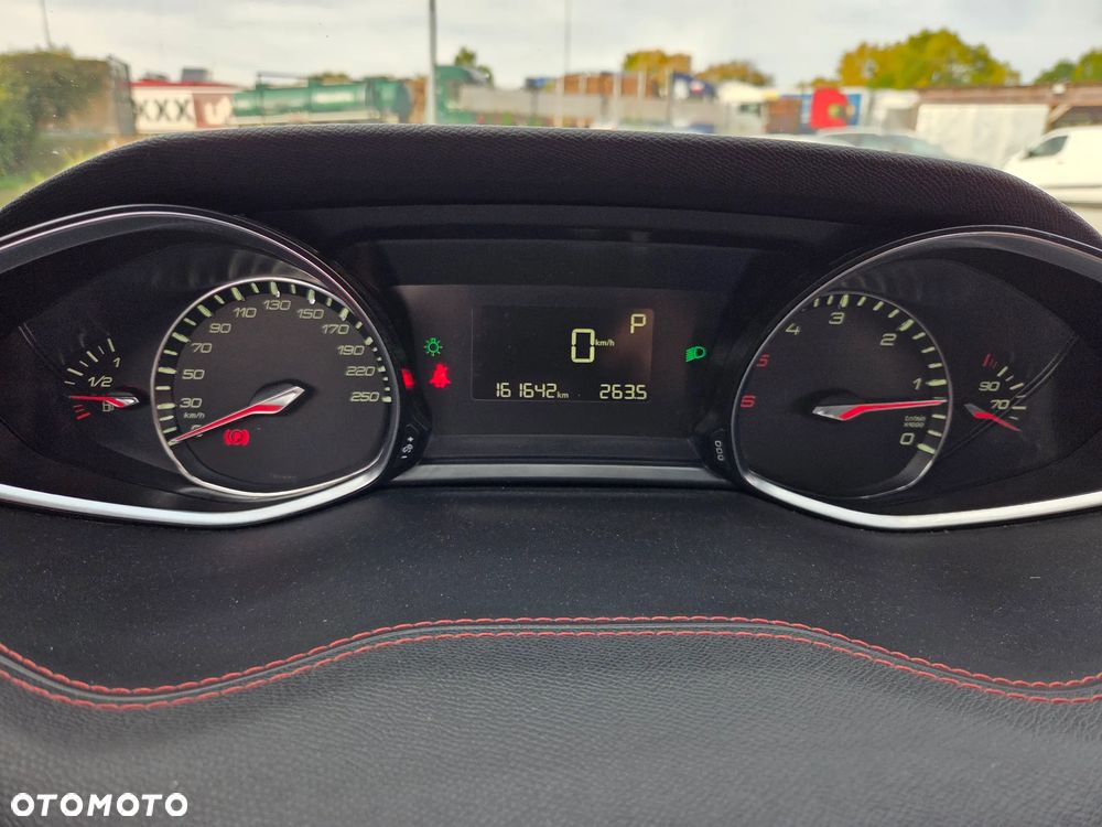 Peugeot 308 BlueHDi 150 EAT6 Stop & Start GT-Line Edition - 27