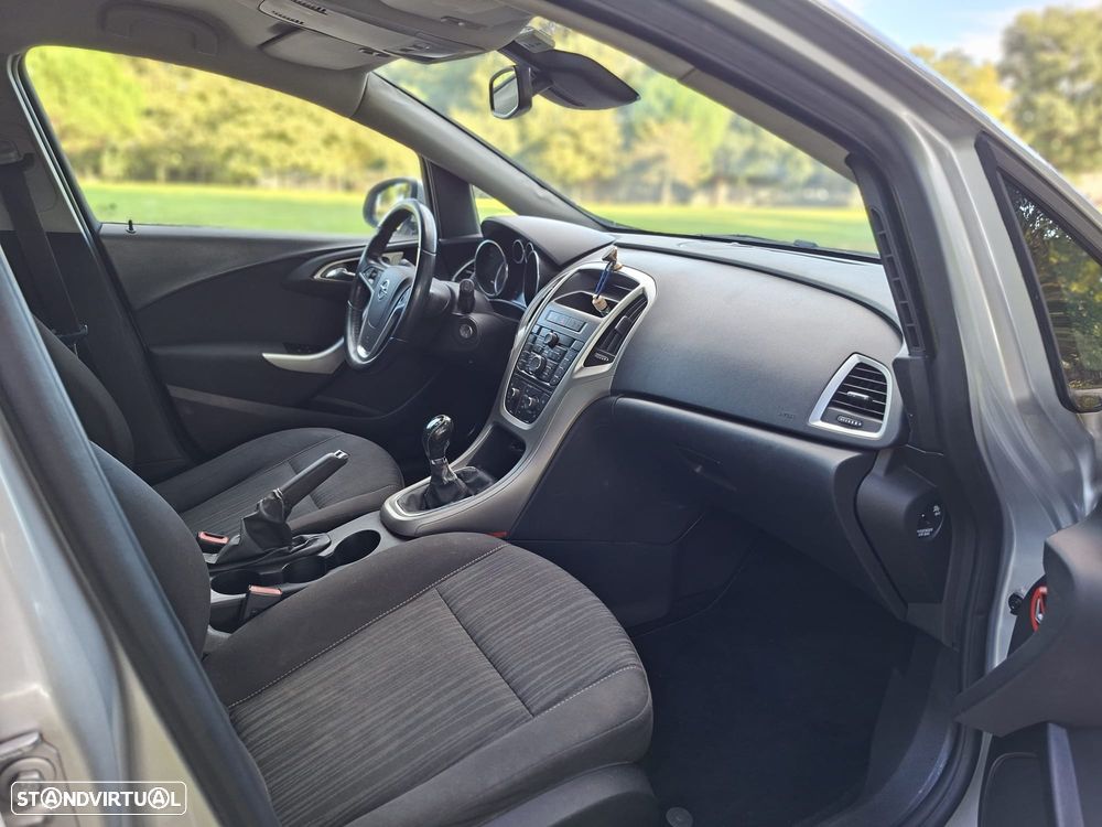 Opel Astra 1.4 Enjoy - 38