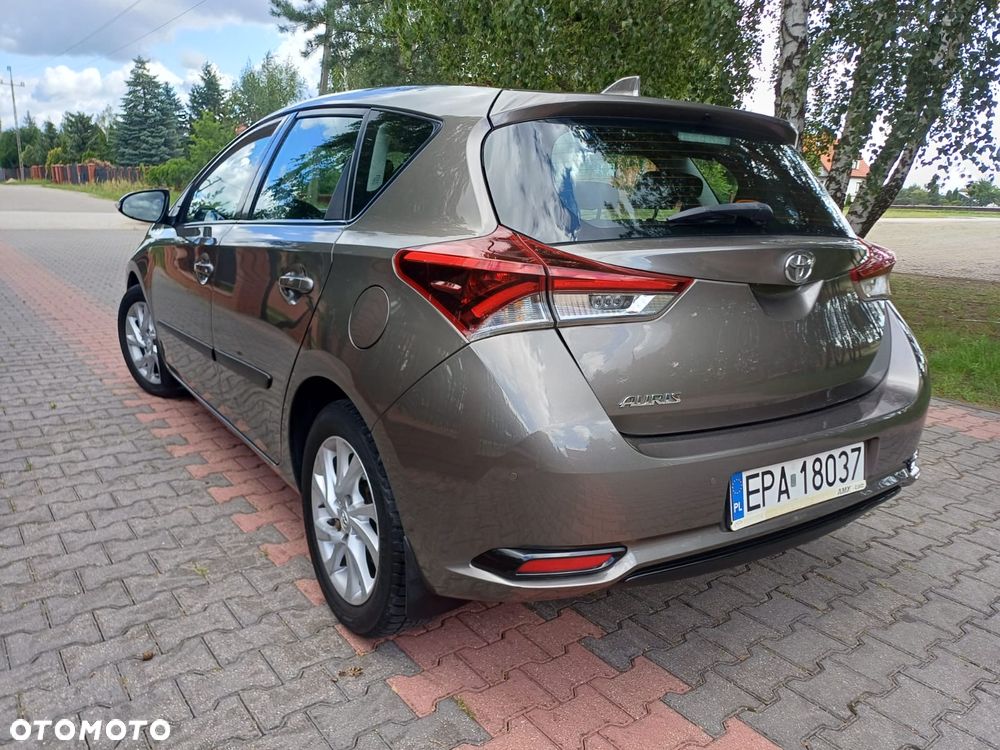 Toyota Auris 1.33 VVT-i Active - 28