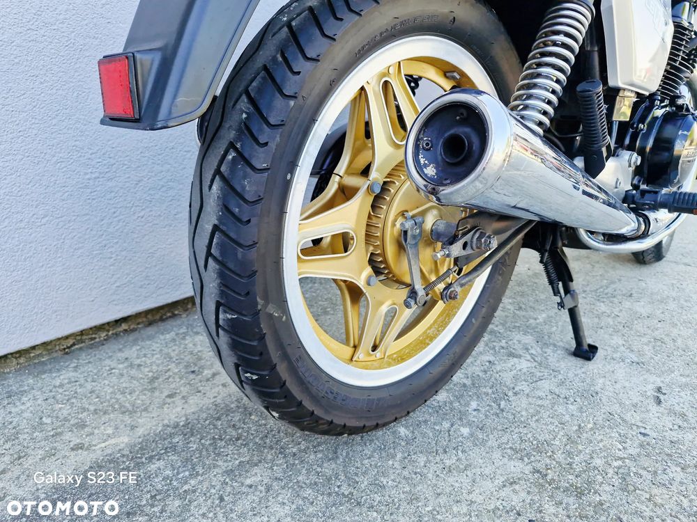 Honda CB - 22